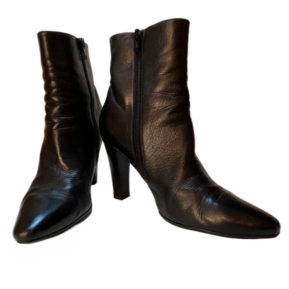 Saint Laurent Black Leather Semi Pointed Toe Ankle Booties  Size 38 (US size 8) - Picture 6 of 16